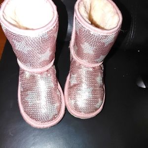 Ugg toddler boots